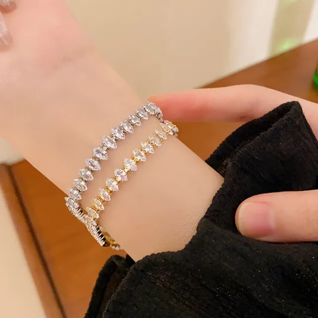 Fashion Jewelry Zircon Geometric Square Bracelet South Korea Fashion Elegant Heart Bracelet Internet Celebrity Light Luxury 9742 Gold - Shop at LoveMi