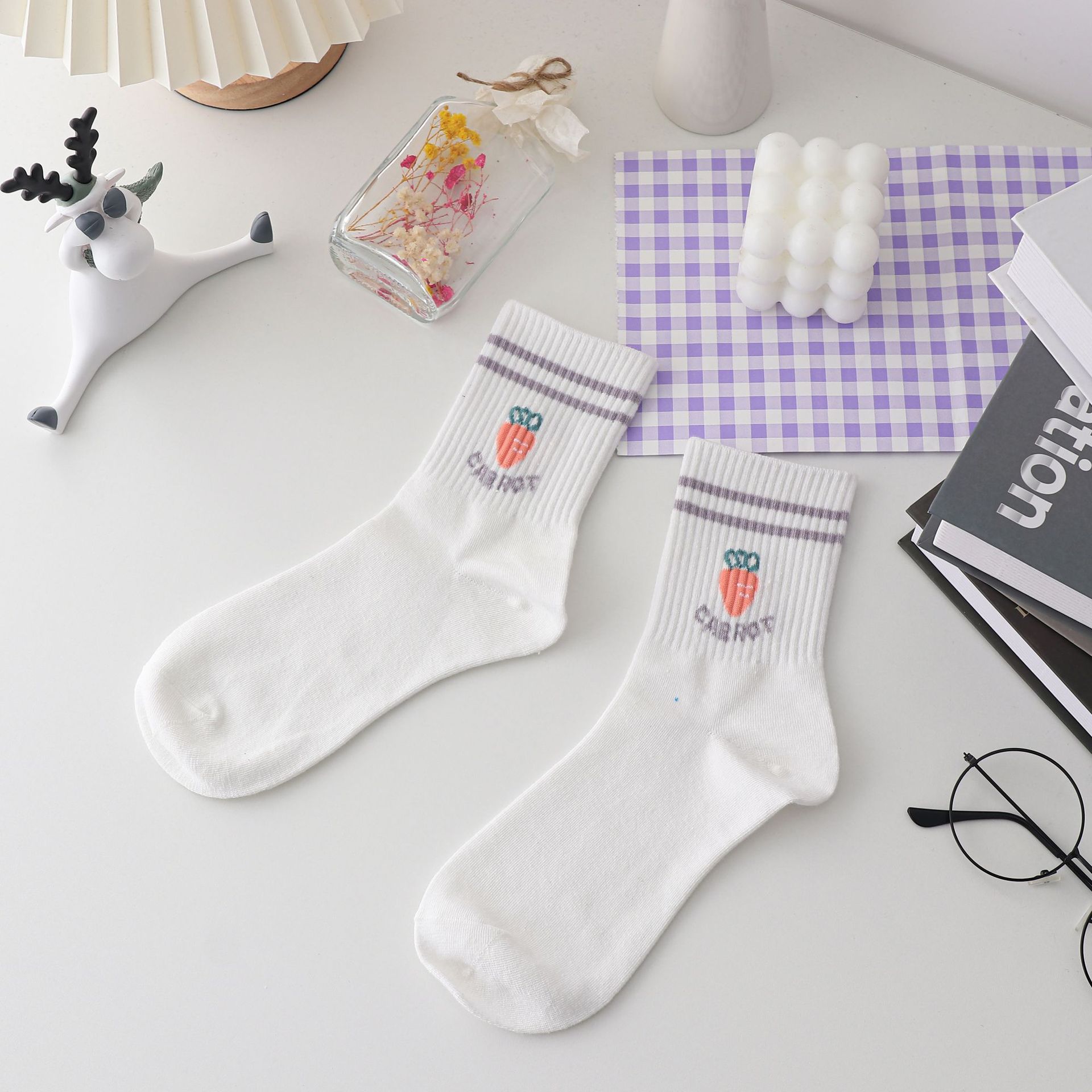 Purple Socks Women's Mid Tube Stockings