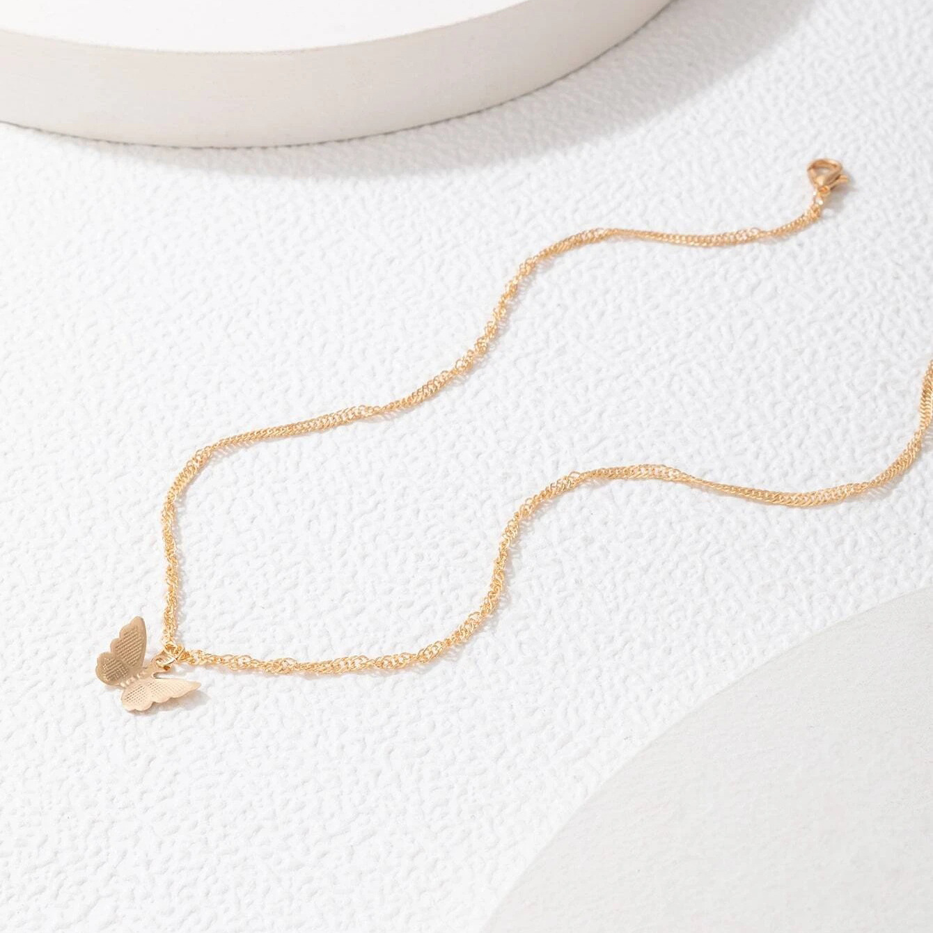 Simple Fashion Accessories Alloy Butterfly Single-layer Necklace