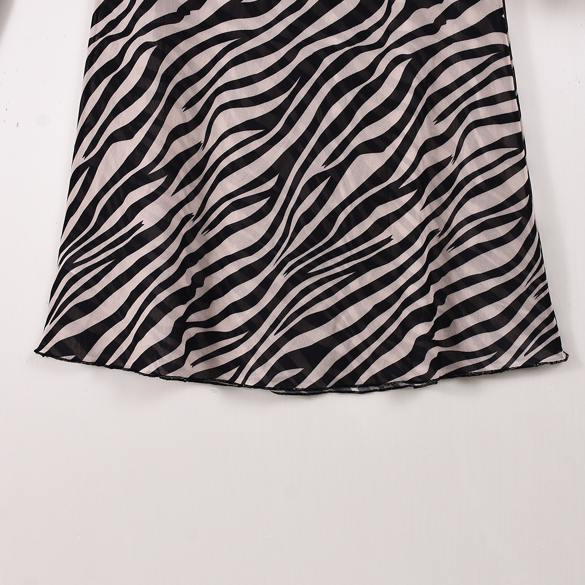 Off-Shoulder Bell Sleeve Top & Skirt 05391949 Bf1b 4781 B2a6 13a554d7edfd