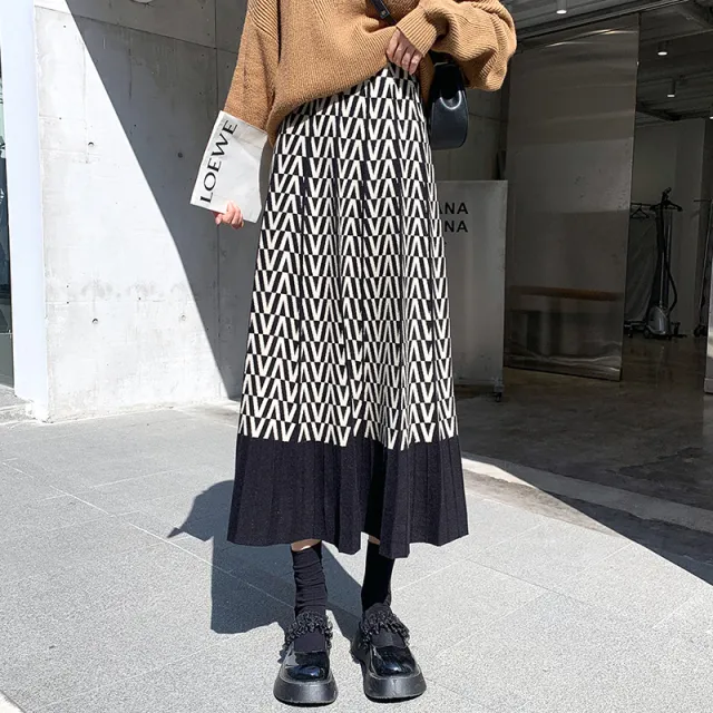 Pleated A Line Large Hem Thick Wool Dress Black - Shop at LoveMi