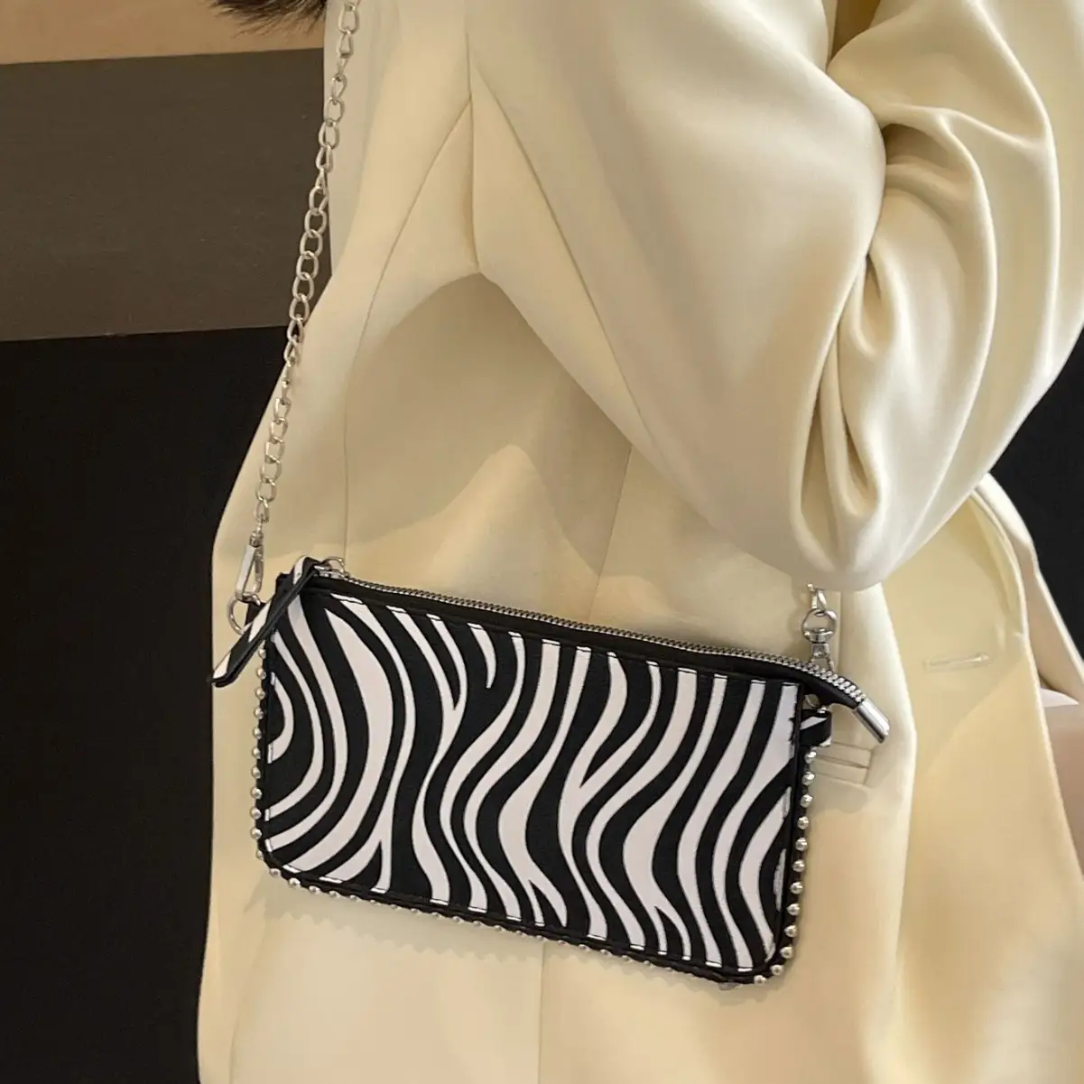 Western Style Niche Casual Crossbody Underarm Women's Bag