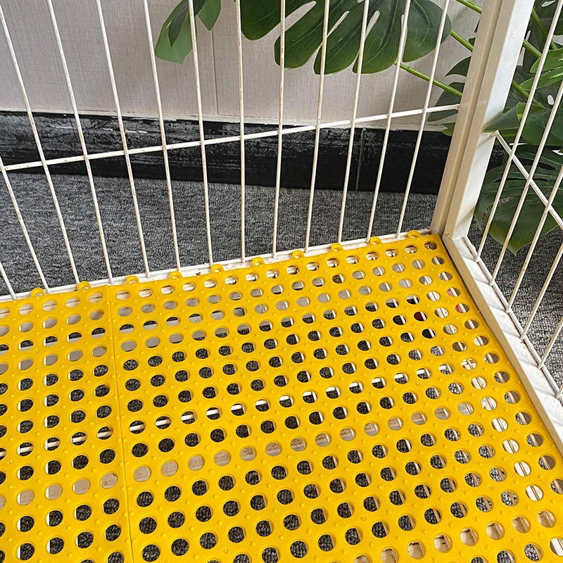 Pet Foot Pad With A Mesh Design To Prevent Paws From Getting Stuck