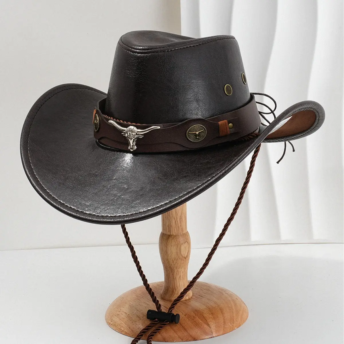 PU Leather Metal 3D Ox-Head Retro Curved