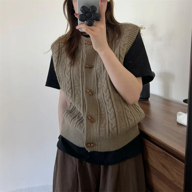 Round Neck Horn Button Knitted Cardigan Vest - Camel