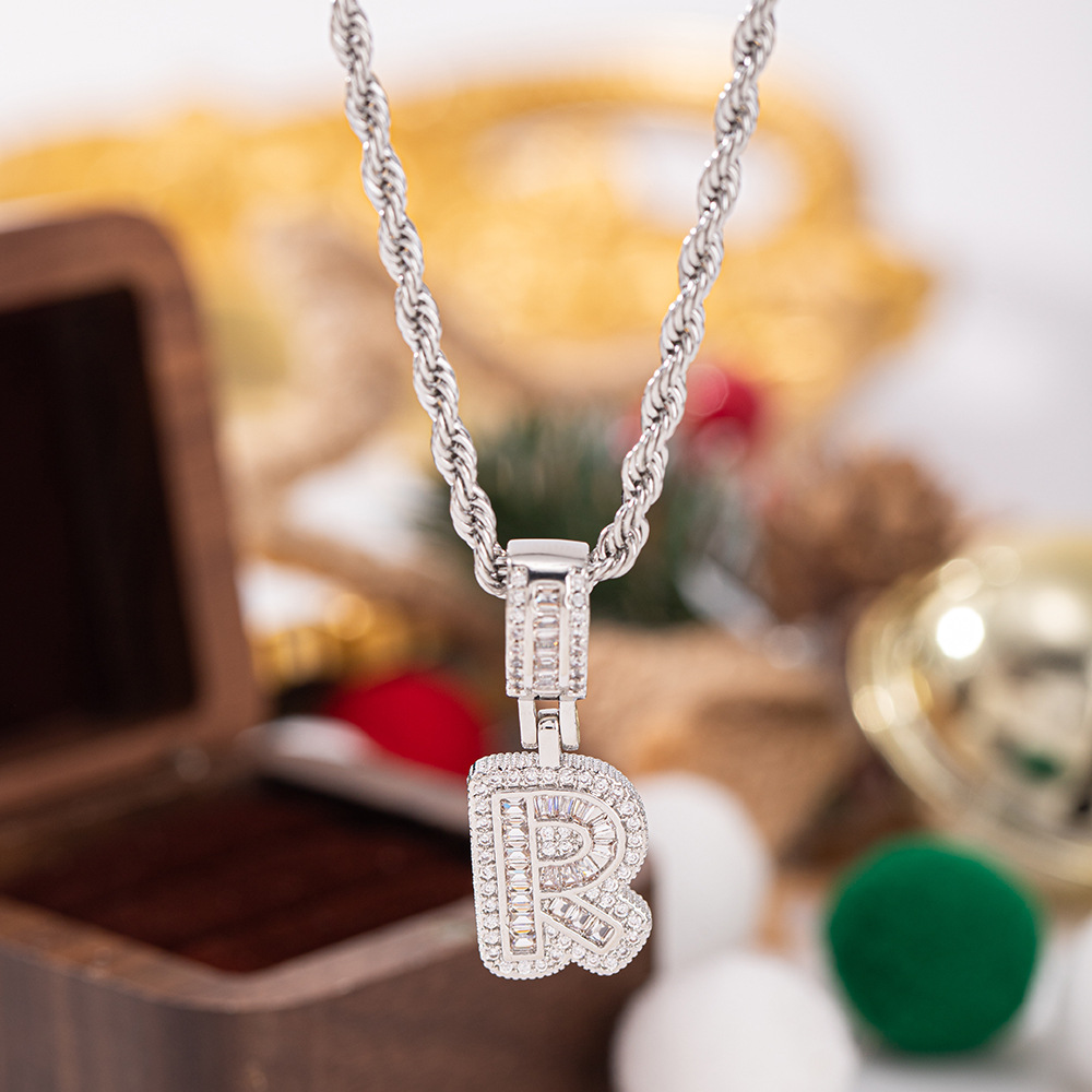 Trendy Full-Diamond 26-Letter Pendant Necklace For Women