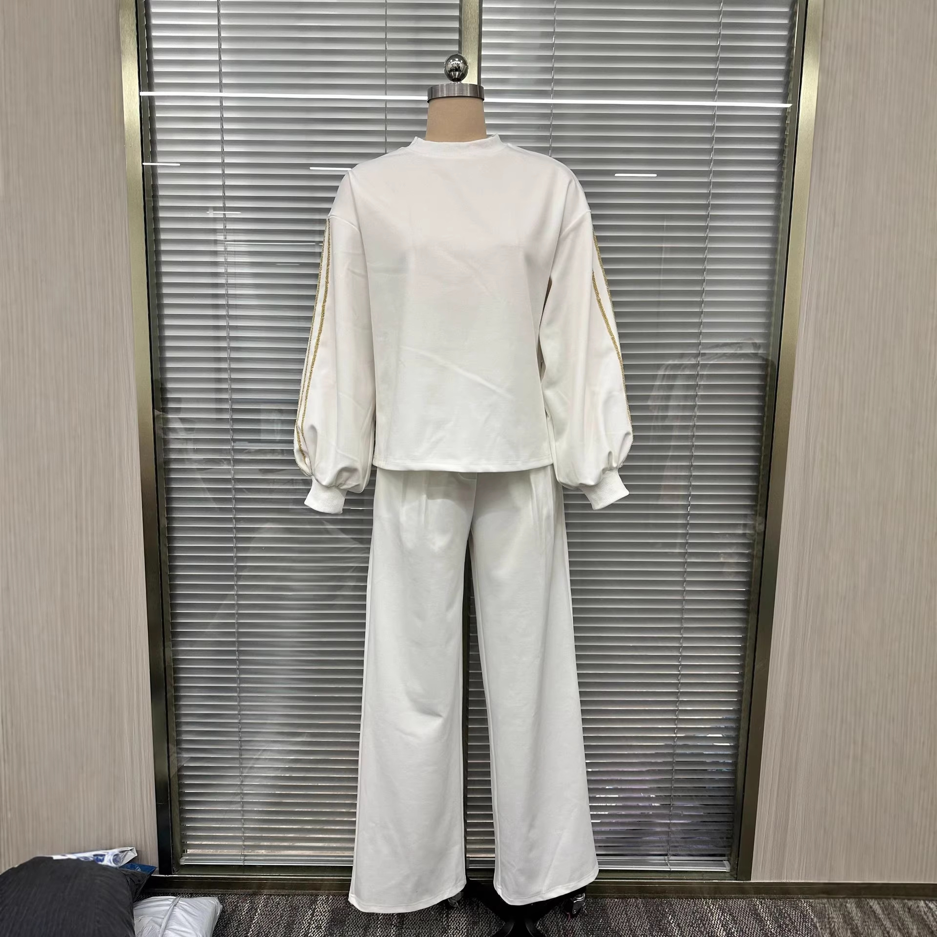 Elegant Commuter Pantsuit For Women