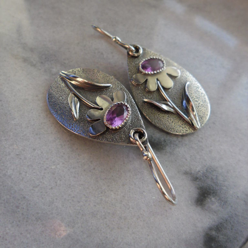 Stylish Water Drop Carved Vintage Earrings