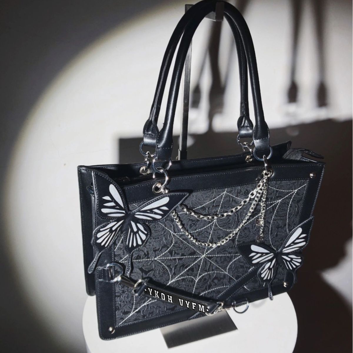 Title 1, Dark Style Labyrinth Butterfly Tote Bag Handhel...