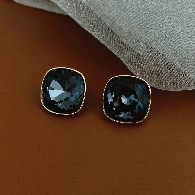 High-grade French Geometric Crystal Earrings For Women