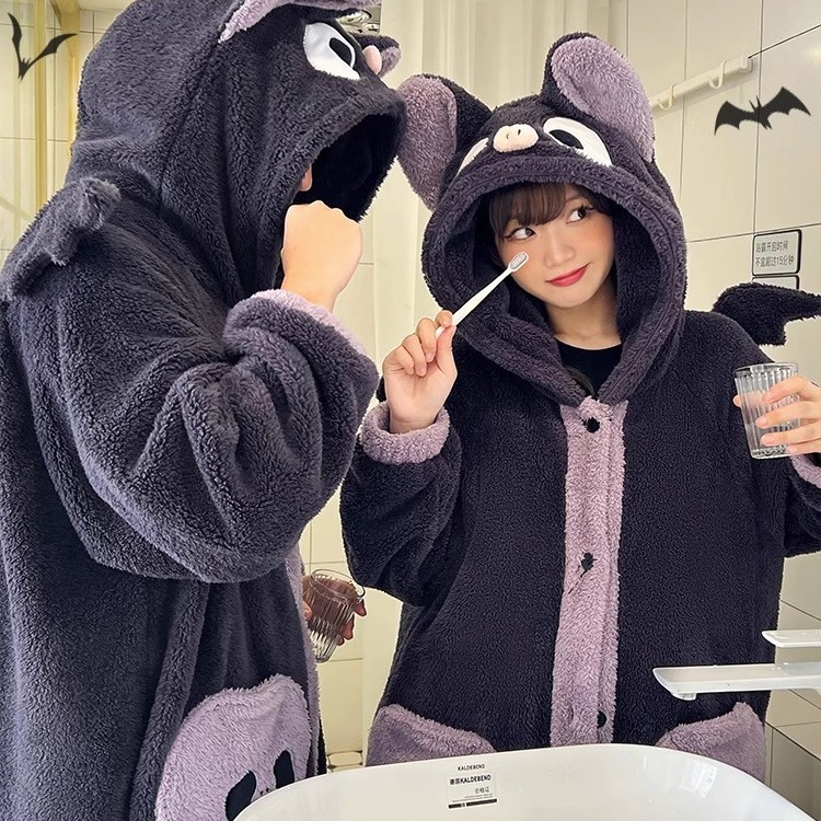 Winter Thickened Flannel Hooded Bathrobe Set