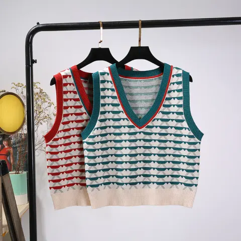Retro Contrast Color Jacquard Knitted Vest for Women
