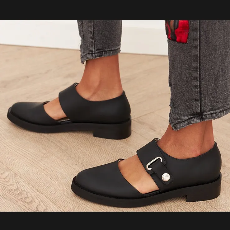 Spring Leisure Low Heel Square Heel Round Head Buckle Oversized Shoes - Black