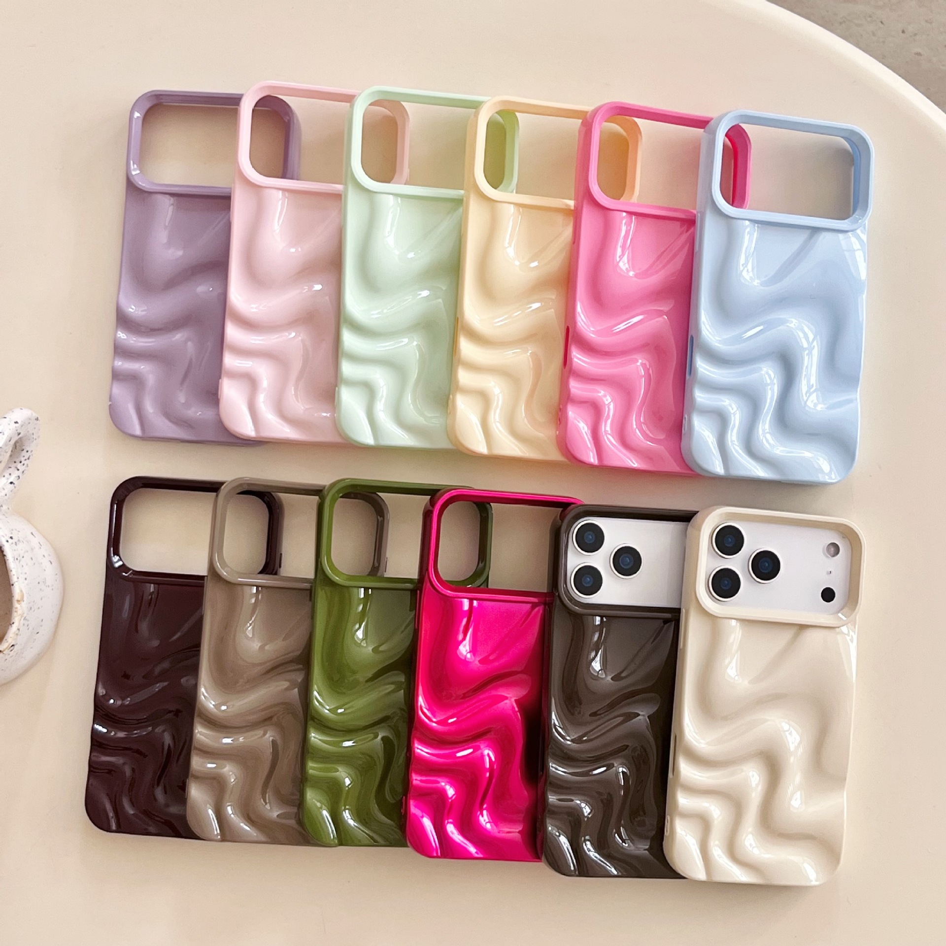 Korean-style Simple Ins Three-dimensional Water Ripple Soft Shell