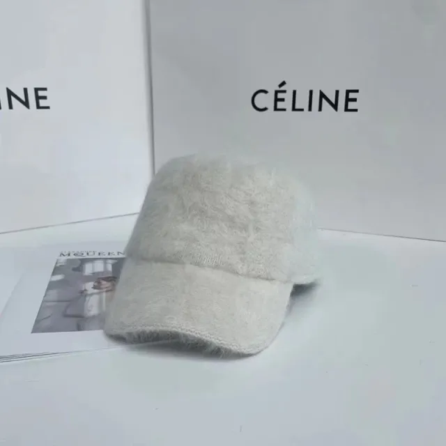 Simple Plush Baseball Cap Women's Warm Cream - Shop at LoveMi