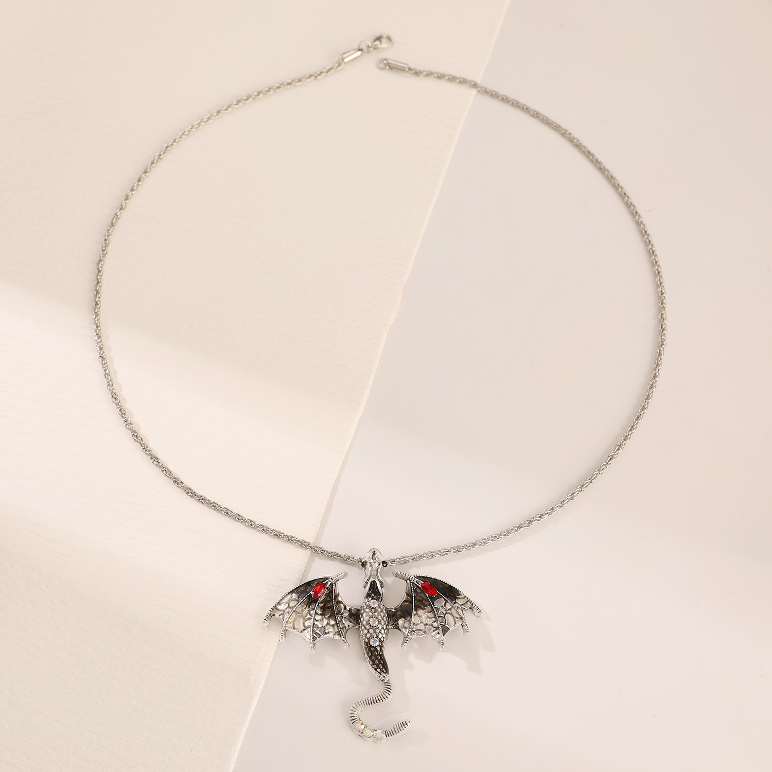 Retro Oil-drop Cartoon Flying Dragon Pendant Hip-hop Rhinestone-studded Necklace For Clubbing