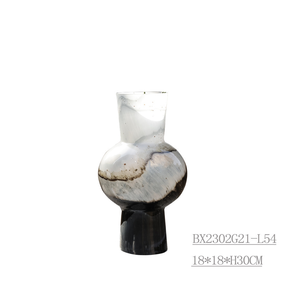 Ombre Glass Vase, picture 4 of 4