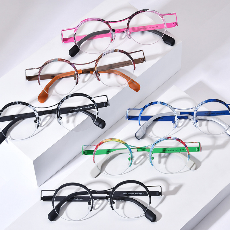 Women's Versatile Colored Ultra-light Pure Titanium Myopia Round Glasses - Image 3