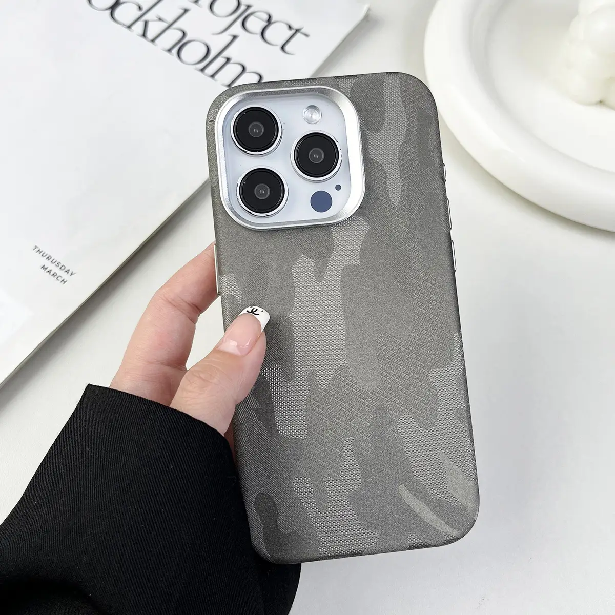 Leather Camouflage Pattern All-inclusive Magnetic Phone Case