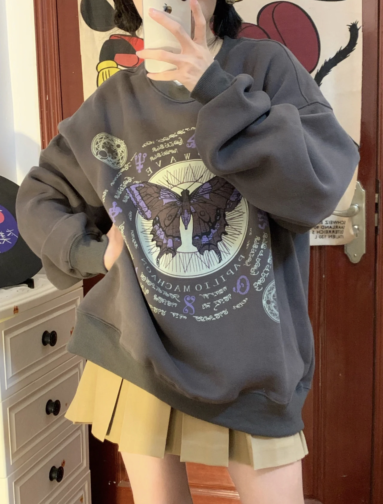 Women's Retro Chic Round Neck Fleece-lined Sweater