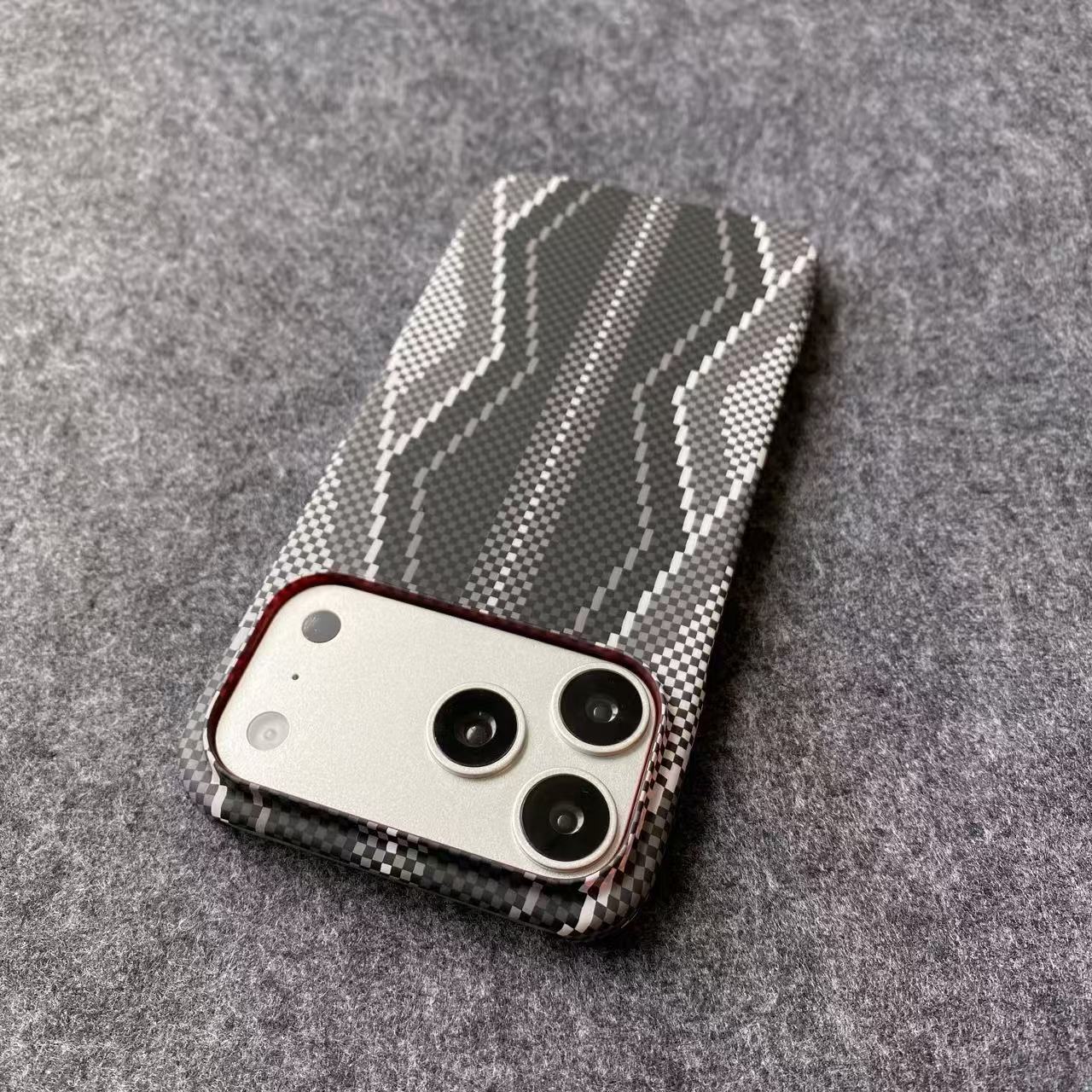 Kevlar-textured Phone Case Fingerprint-resistant 8