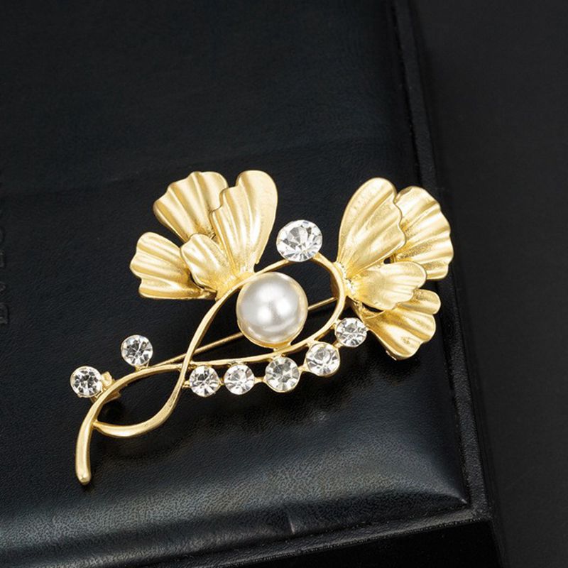 Buy Women's Clothing Online | Buy Trending Dresses for Women