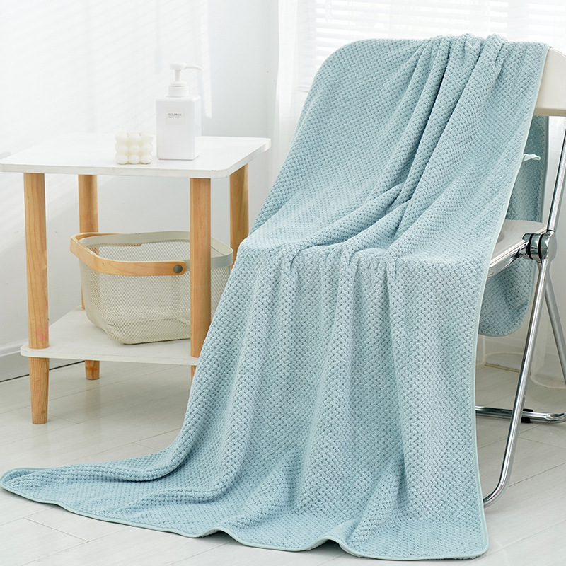 Pineapple Plaid High Density Thick Coral Fleece Beach Towel Soft Water Absorption Water Controlling Wool Color