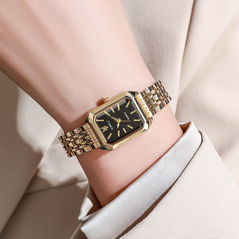 https://cf.cjdropshipping.com/quick/product/08e9a835-50a8-4d8b-b9dc-6d0982f1e835.jpg