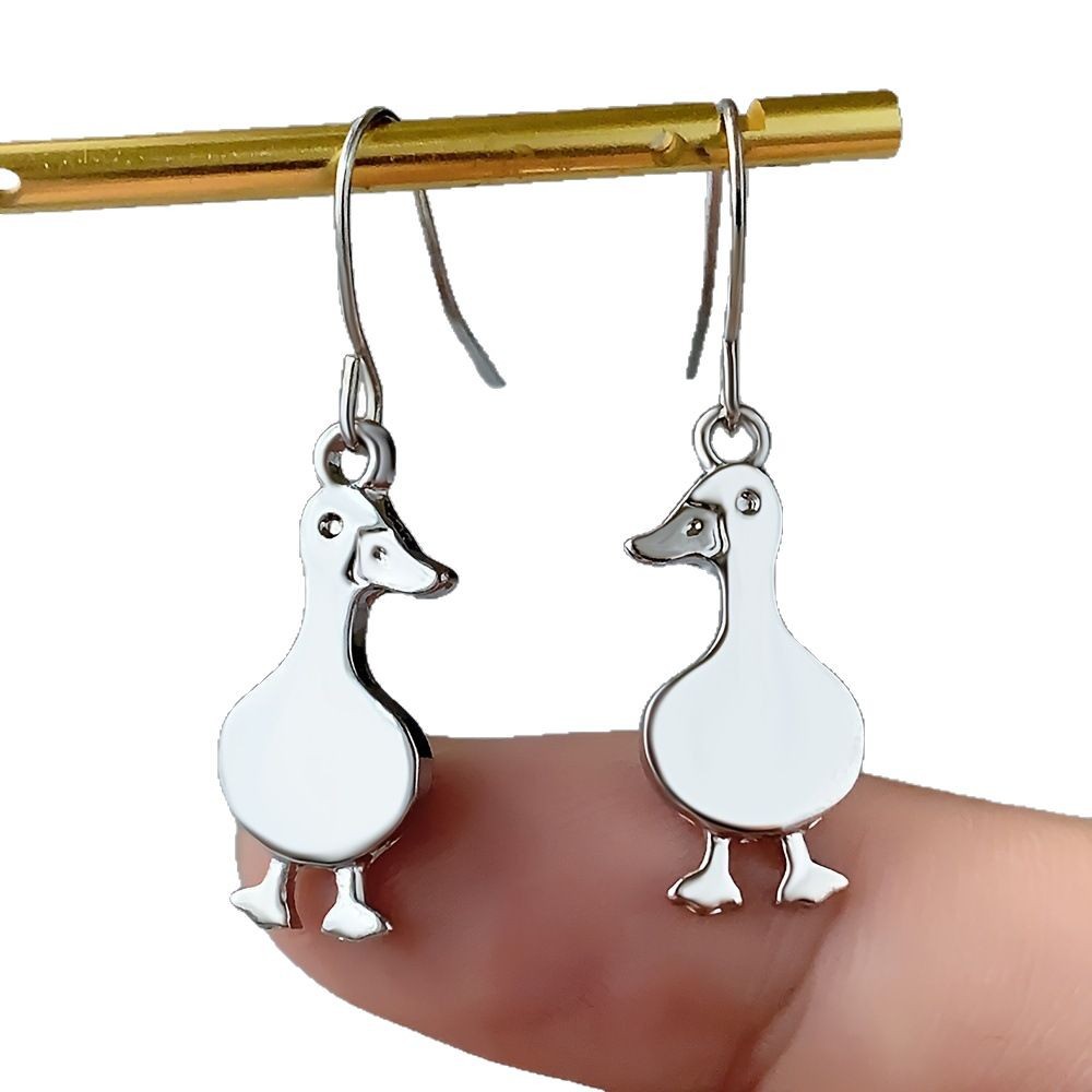Female Versatile Retro Creative Small Animal Earrings - Jewelry & Watches
