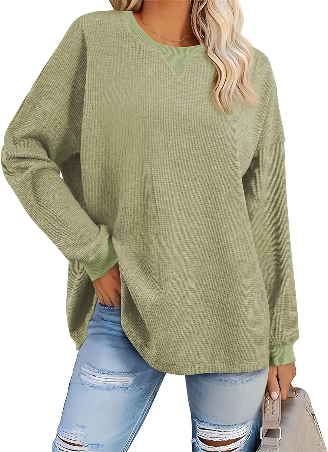 Women's color-block pullover in beige – styled outfit view