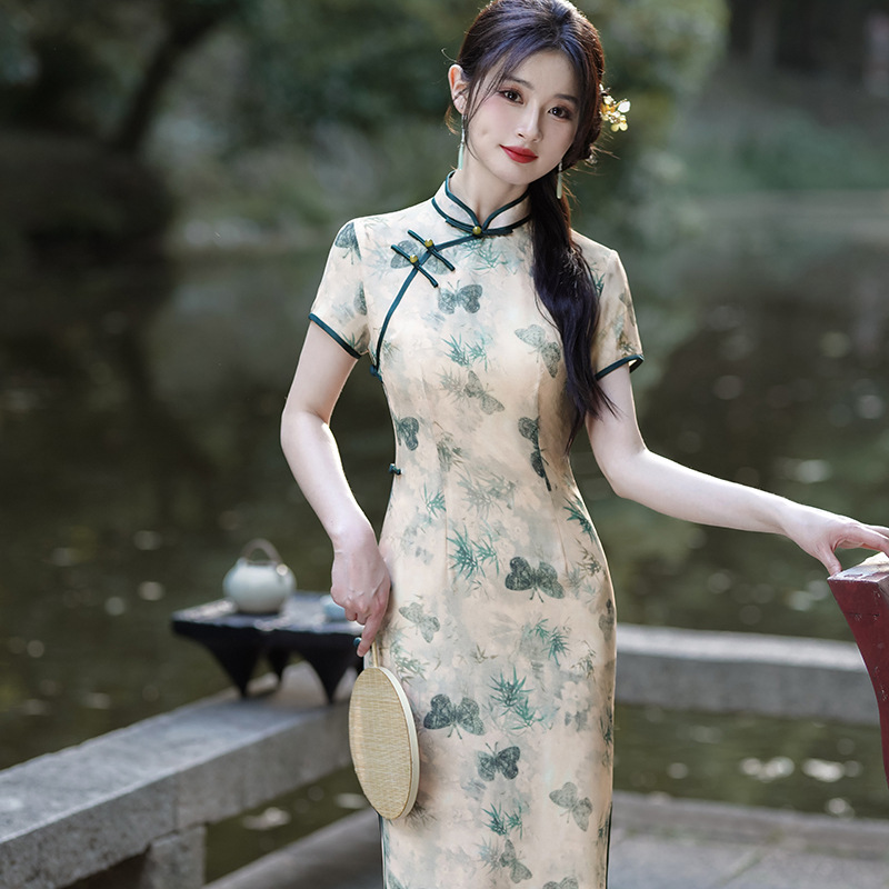 Butterfly Dance Green