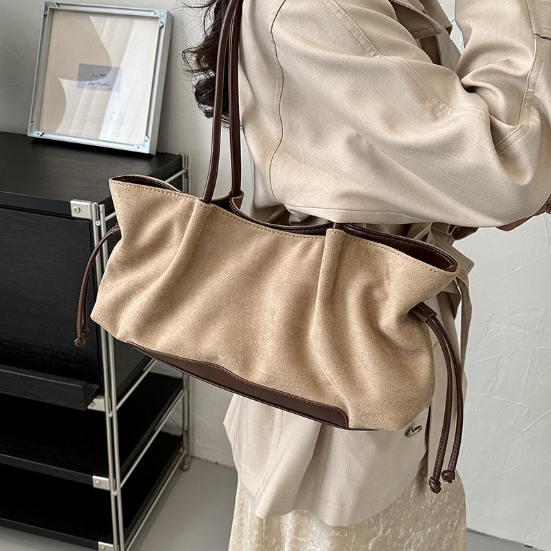 Sac suède rétro grande capacité femme — Sac simple et casual 10