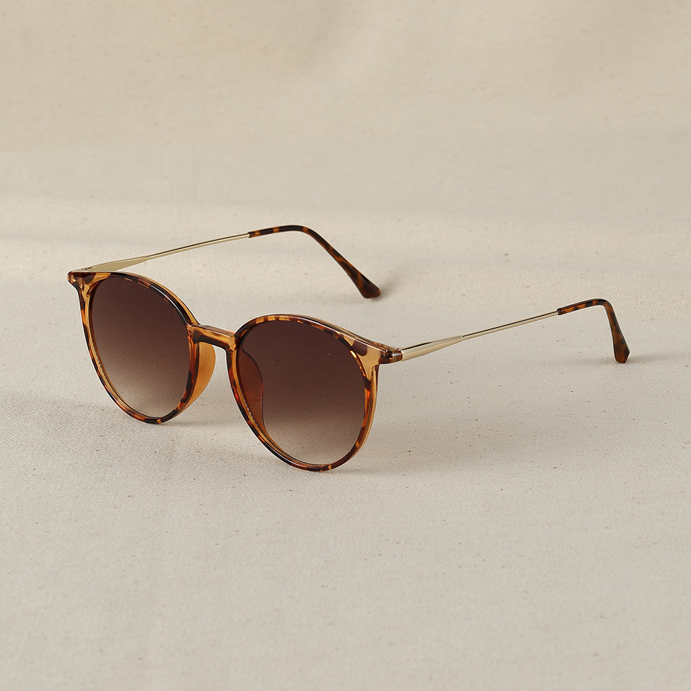 New Artistic Round Frame Women's All-match Face-looking Small Sunglasses - Image 17
