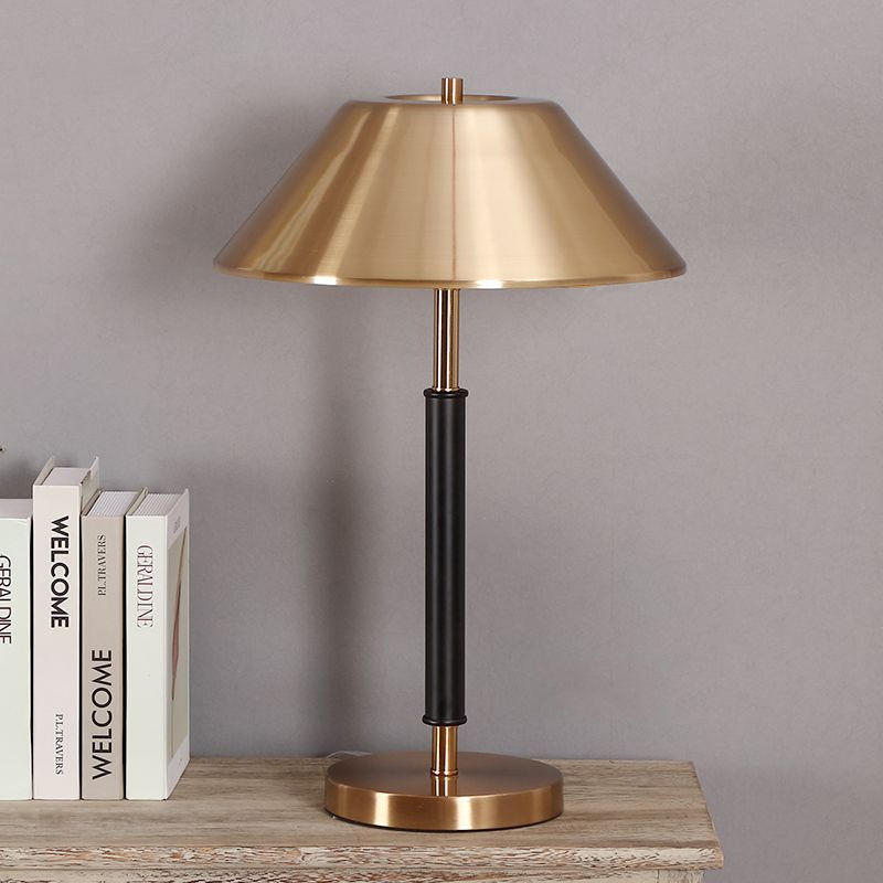 Post-modern Master Bedroom Light Luxury Nordic Bedside Lamp