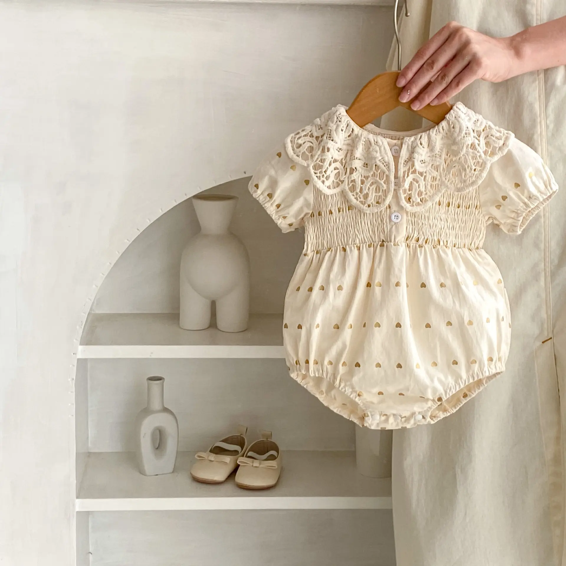 Big Lace Lapel Heart Printing Short Sleeved