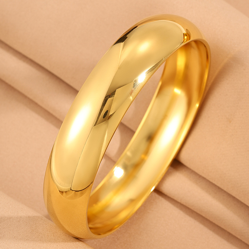 Moms Non-fading Titanium Steel Bracelet Round Bangle