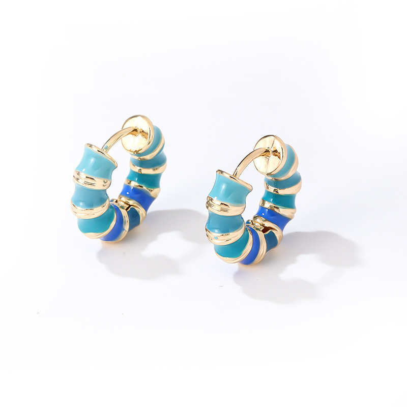 Retro Classy Earrings With A European And American Vibedainty And Versatile