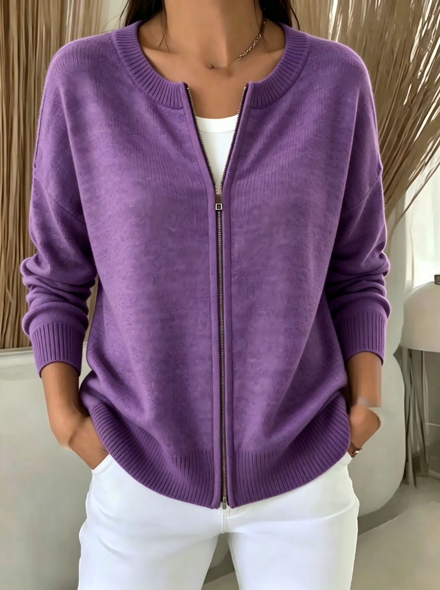 European And American-style Relaxed-fit Drop-shoulder — product photo 13