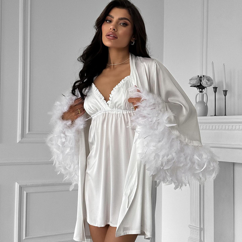 Comfortable Lightweight Feather Pajamas A Slip-style Nightgown And Camisole Set