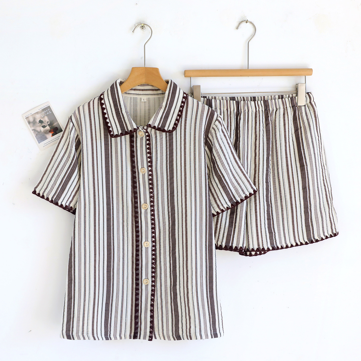 https://cf.cjdropshipping.com/quick/product/09f6a300-2e92-4688-b755-425f7f044499.jpg