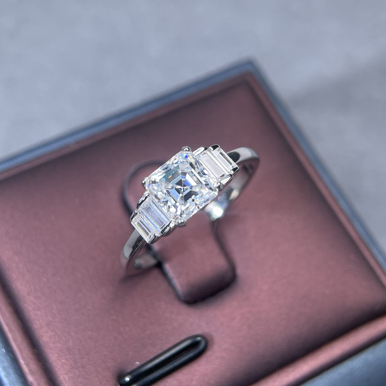 Mozan For Women S925 Silver Small Square Cut Diamond Ring 0a04f592 Ae72 4440 B242 83ee7b6fa0a3