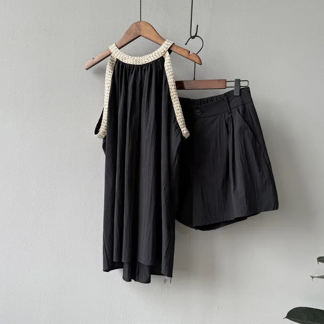 French Style Round Neck Pleated Sleeveless Vest Small Shirt Shorts Suit Black - Shop at LoveMi