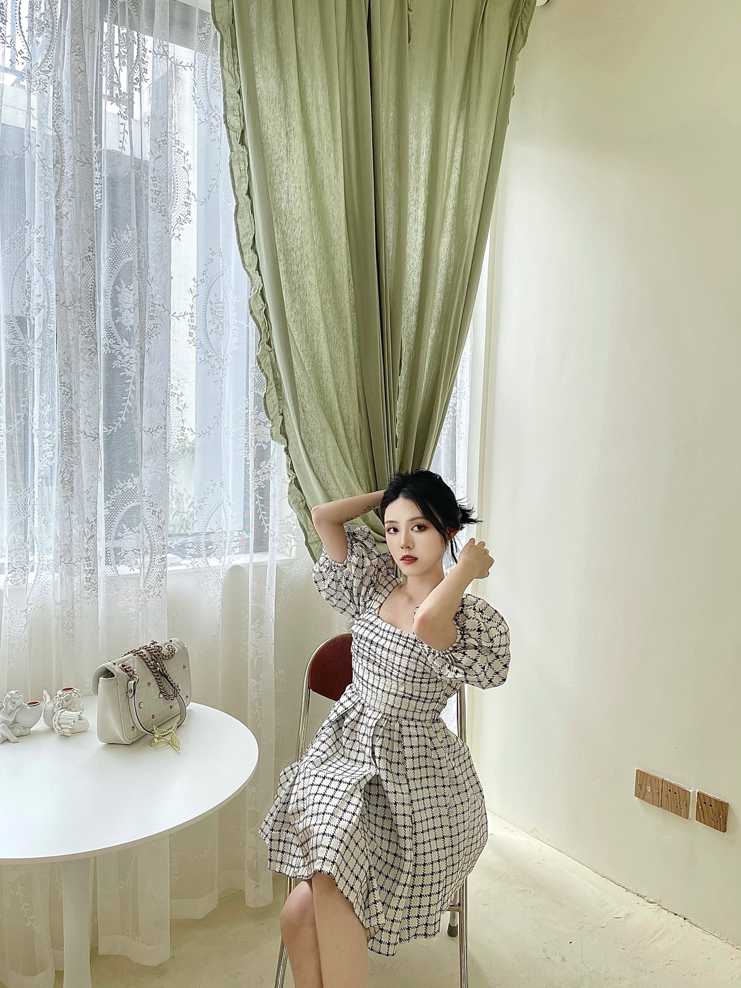 Puff-Sleeve Pleated High-Waist Dress, picture 9 of 10