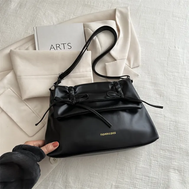 Casual Korean Retro Casual Shoulder Bag Black - Shop at LoveMi