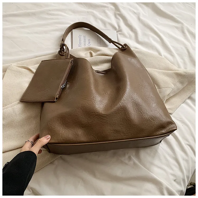 Casual Retro Large Capacity All-matching Western Style Shoulder Bag - Mud Color