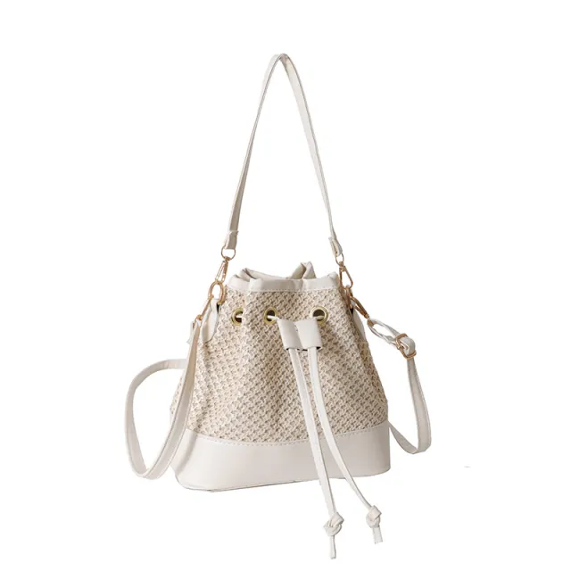 High grade Online Red And Western Style Woven Shoulder Bag White - Shop at LoveMi