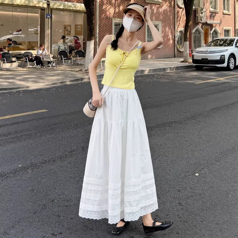 Slimming Lace-Patch Flared Skirt With Elastic Waist