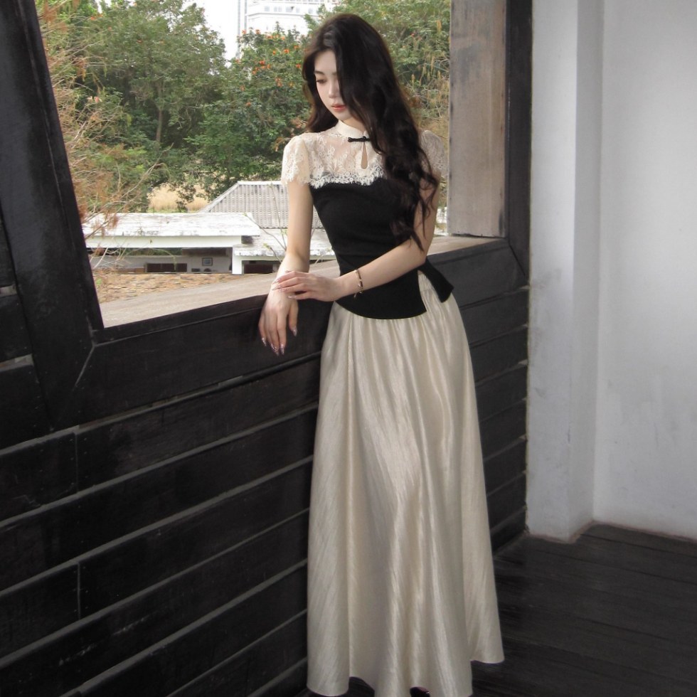 New Short-sleeve Top And Casual A-line Skirt Set