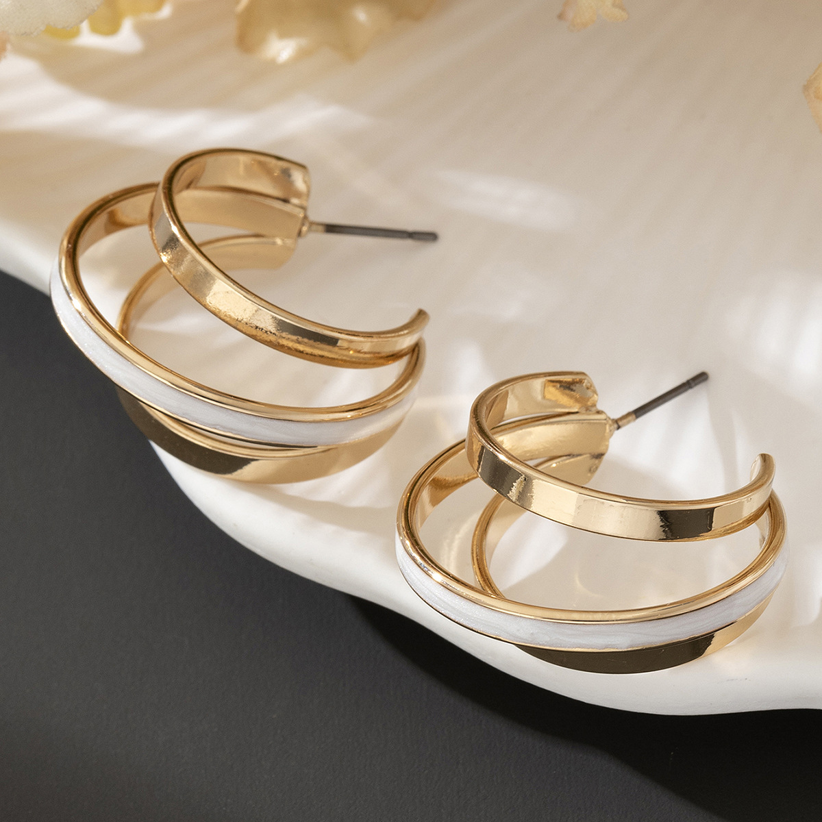 Retro Metal French-style Earrings For Women