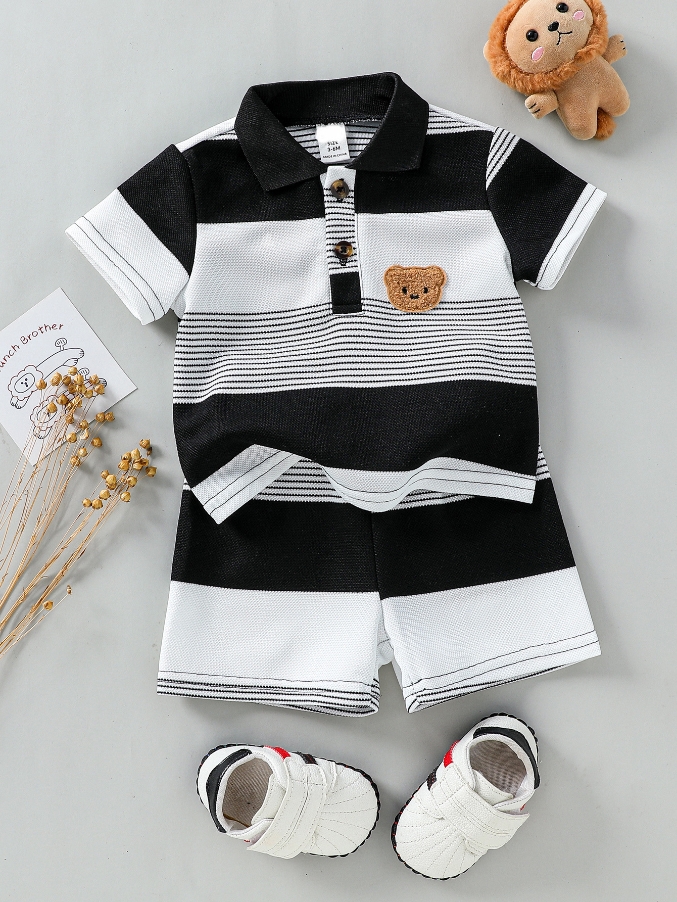 Bear-print Short-sleeve T-shirt And Striped Shorts Two-piece Set — foto 6